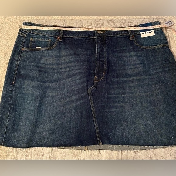 NWT Old Navy High-Waisted Button-Fly OG Straight Mini Cut-Off Jean Skirt Size26W - Picture 10 of 11